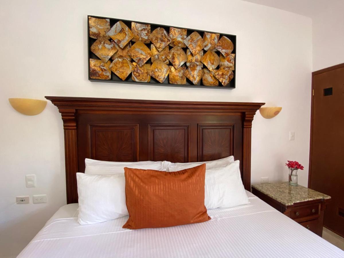 Hotel Las Golondrinas Playa del Carmen Exteriör bild
