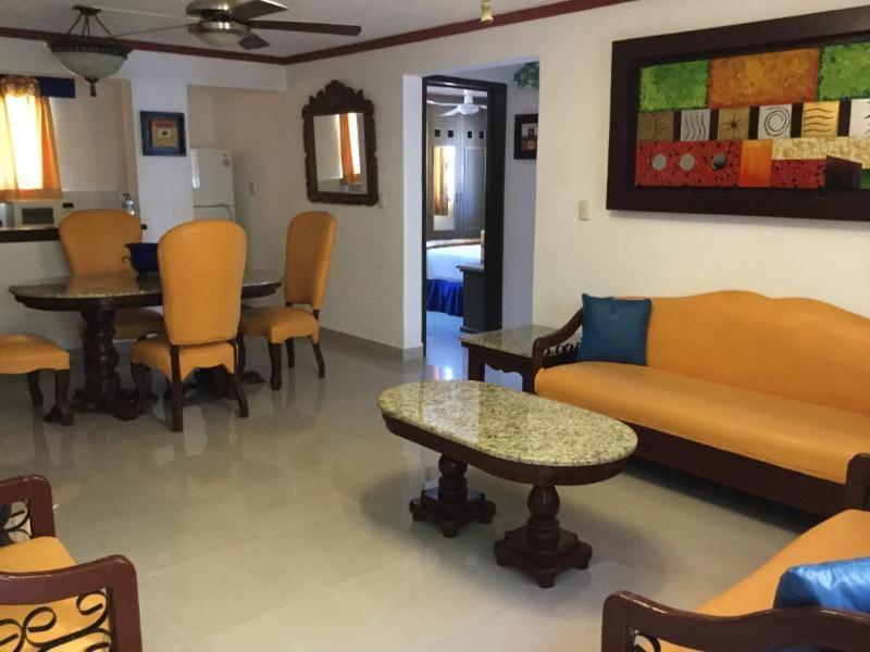 Hotel Las Golondrinas Playa del Carmen Rum bild